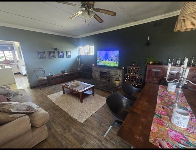 4 BEDROOM HOUSE FOR SALE IN THREE RIVERS